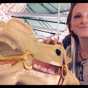 Meet your Posher, Anna